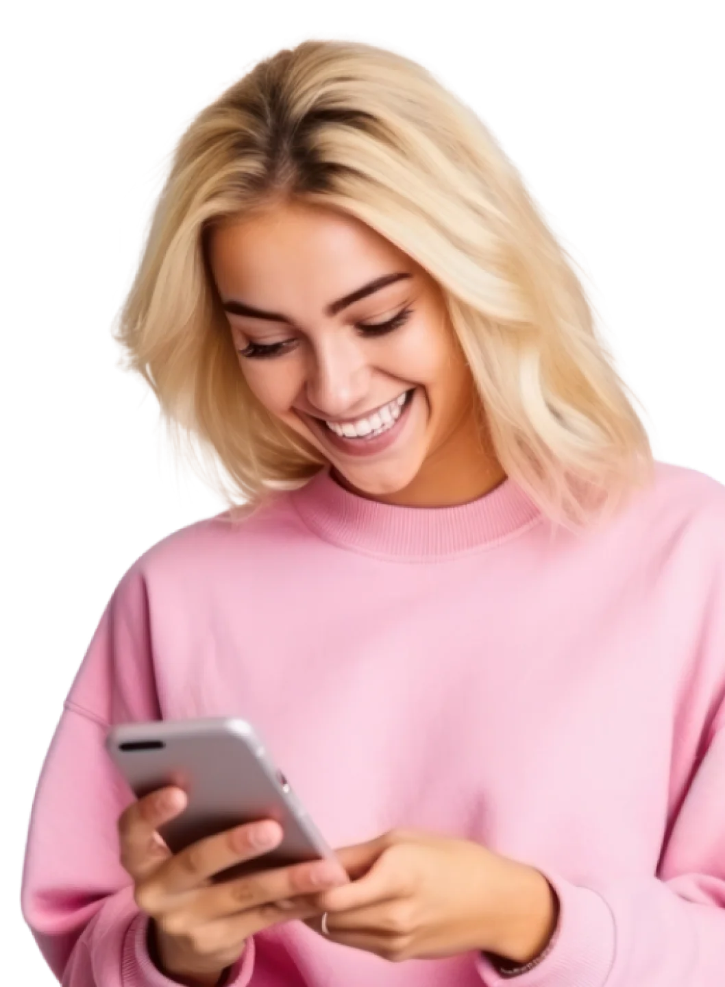 Mulher de blusa rosa sorrindo para o celular